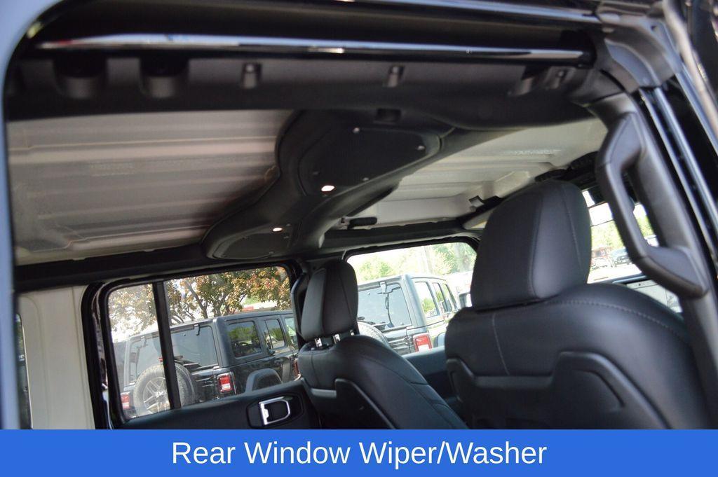 new 2025 Jeep Wrangler car, priced at $61,195