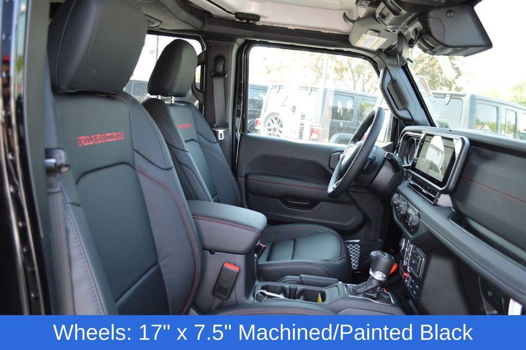 new 2025 Jeep Wrangler car, priced at $61,195
