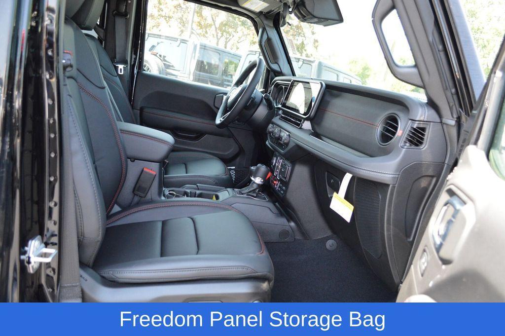 new 2025 Jeep Wrangler car, priced at $61,195