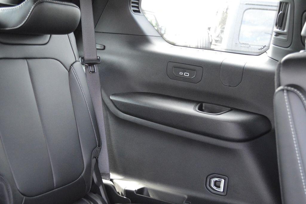 new 2025 Jeep Grand Cherokee L car, priced at $51,610