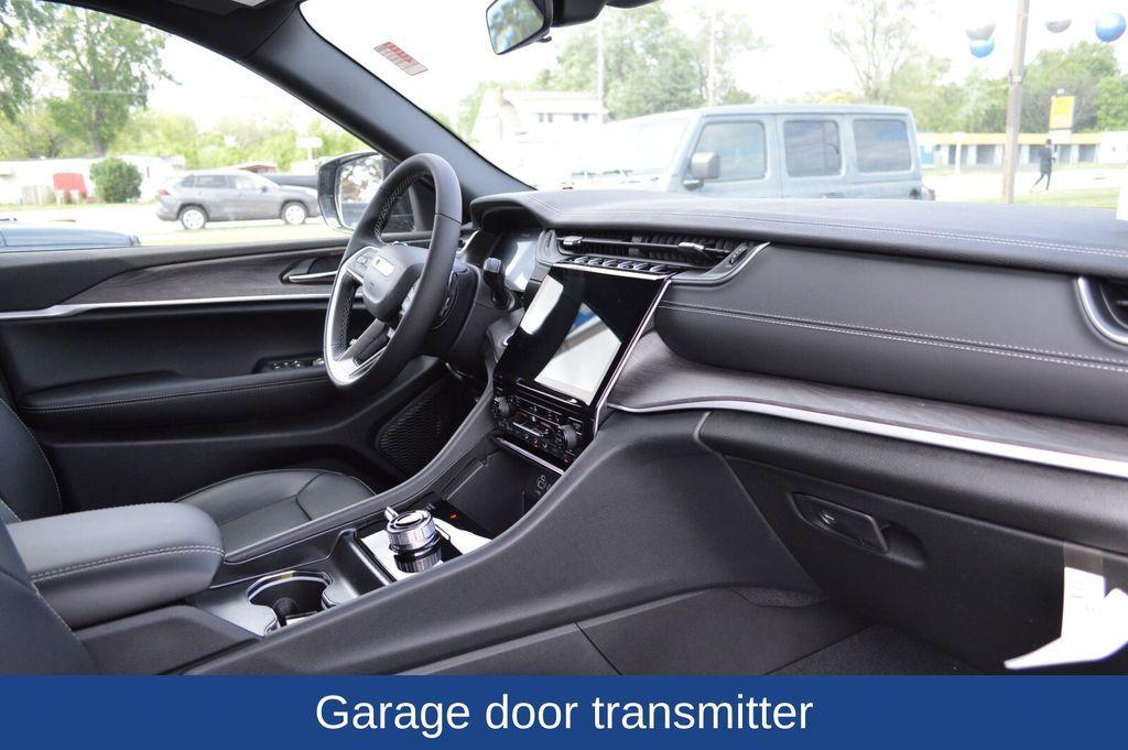new 2025 Jeep Grand Cherokee L car, priced at $51,610
