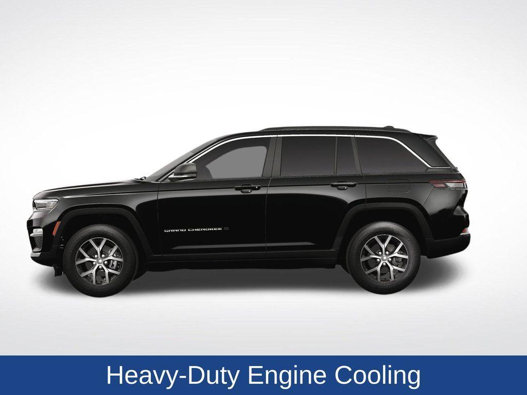 new 2025 Jeep Grand Cherokee car, priced at $45,755