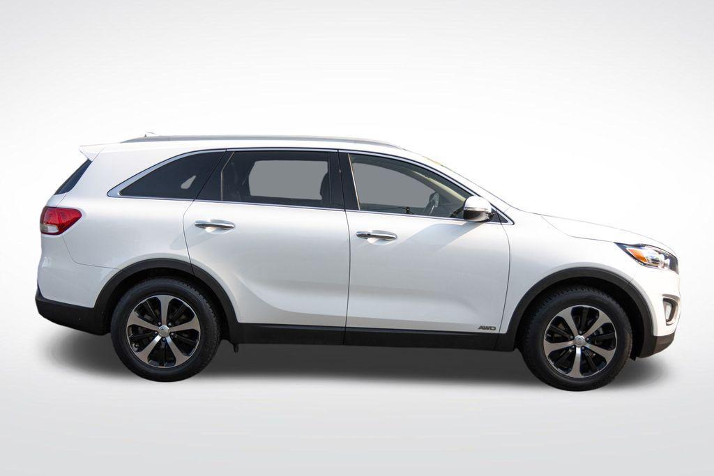 used 2016 Kia Sorento car, priced at $10,998