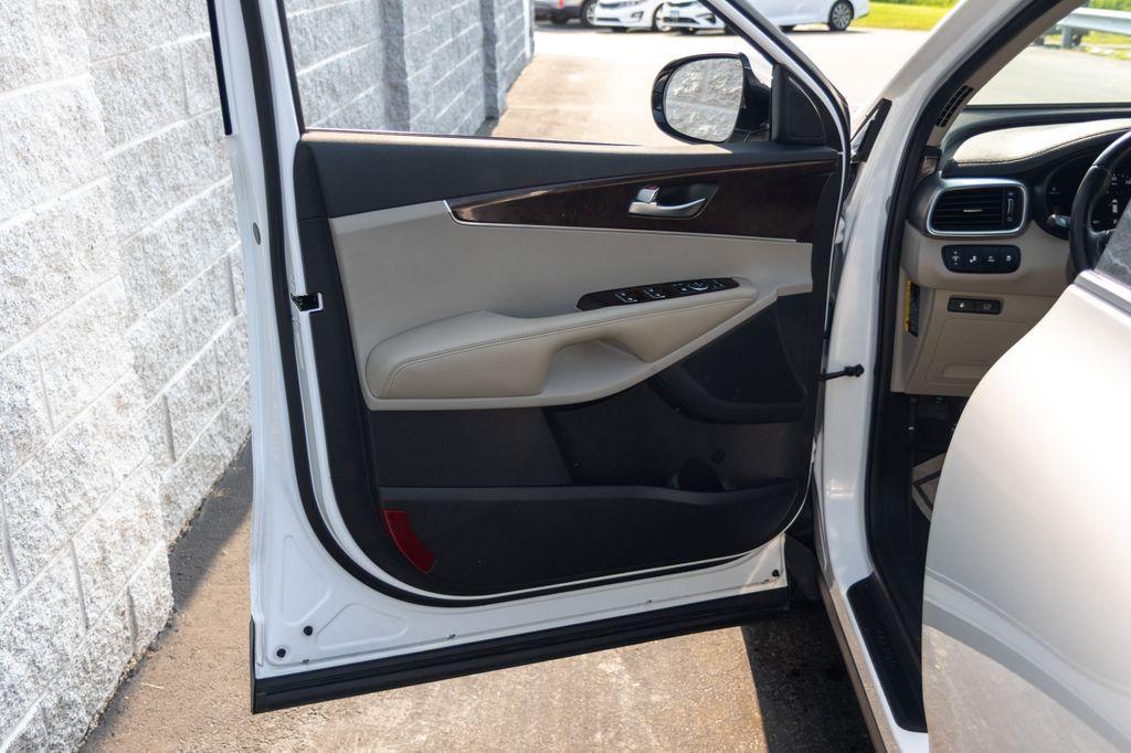 used 2016 Kia Sorento car, priced at $10,998
