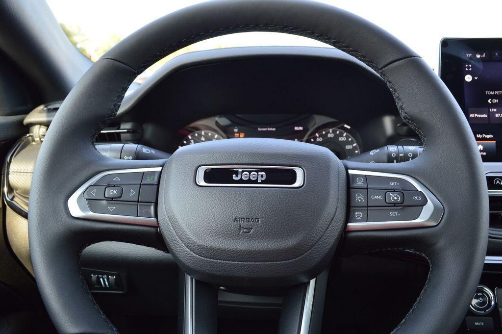 new 2025 Jeep Compass car, priced at $35,401
