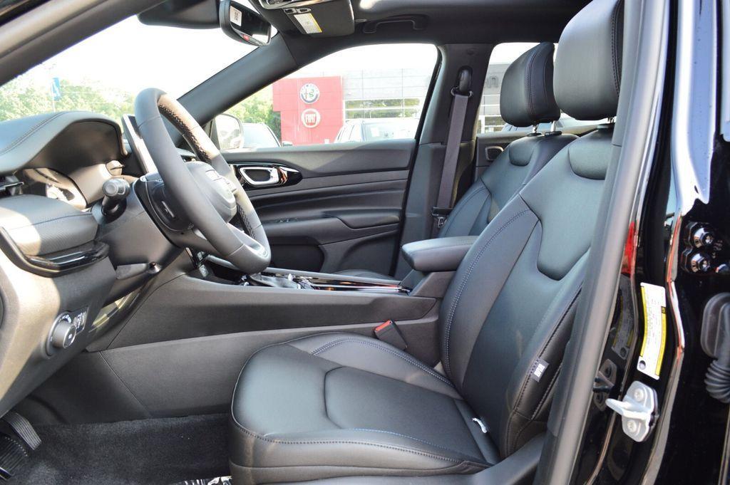 new 2025 Jeep Compass car, priced at $35,401