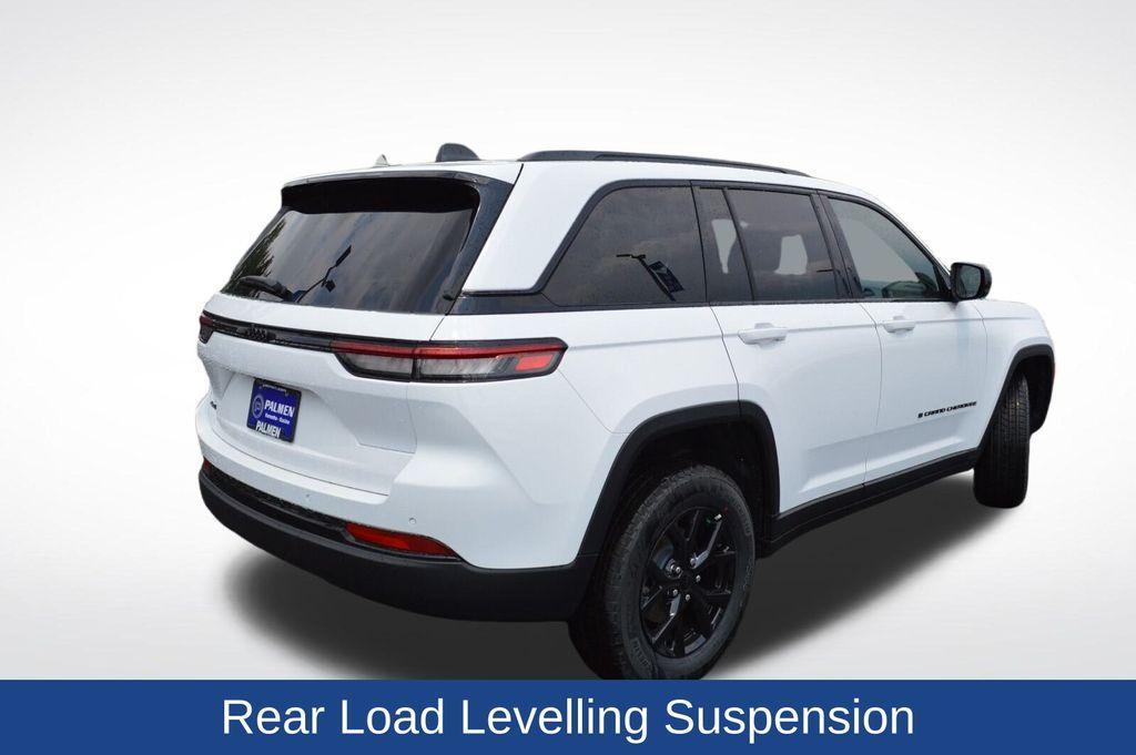 new 2025 Jeep Grand Cherokee car, priced at $44,245