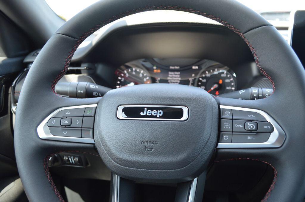 new 2025 Jeep Compass car, priced at $36,040