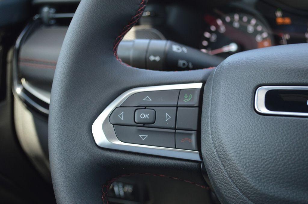 new 2025 Jeep Compass car, priced at $36,040