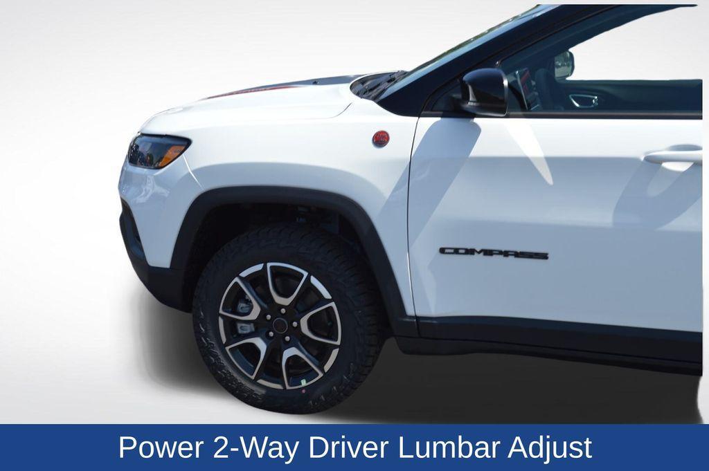 new 2025 Jeep Compass car, priced at $36,040