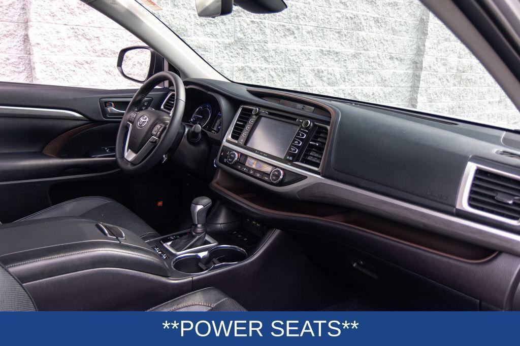 used 2019 Toyota Highlander Hybrid car, priced at $35,700