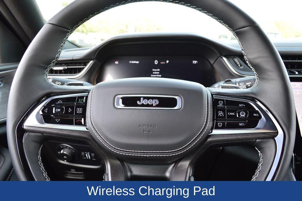 new 2025 Jeep Grand Cherokee car, priced at $65,730