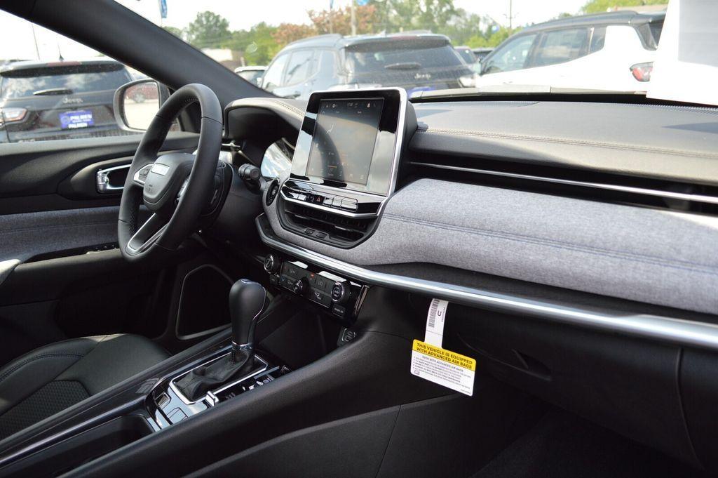 new 2025 Jeep Compass car, priced at $29,849