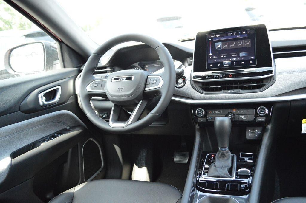 new 2025 Jeep Compass car, priced at $29,849