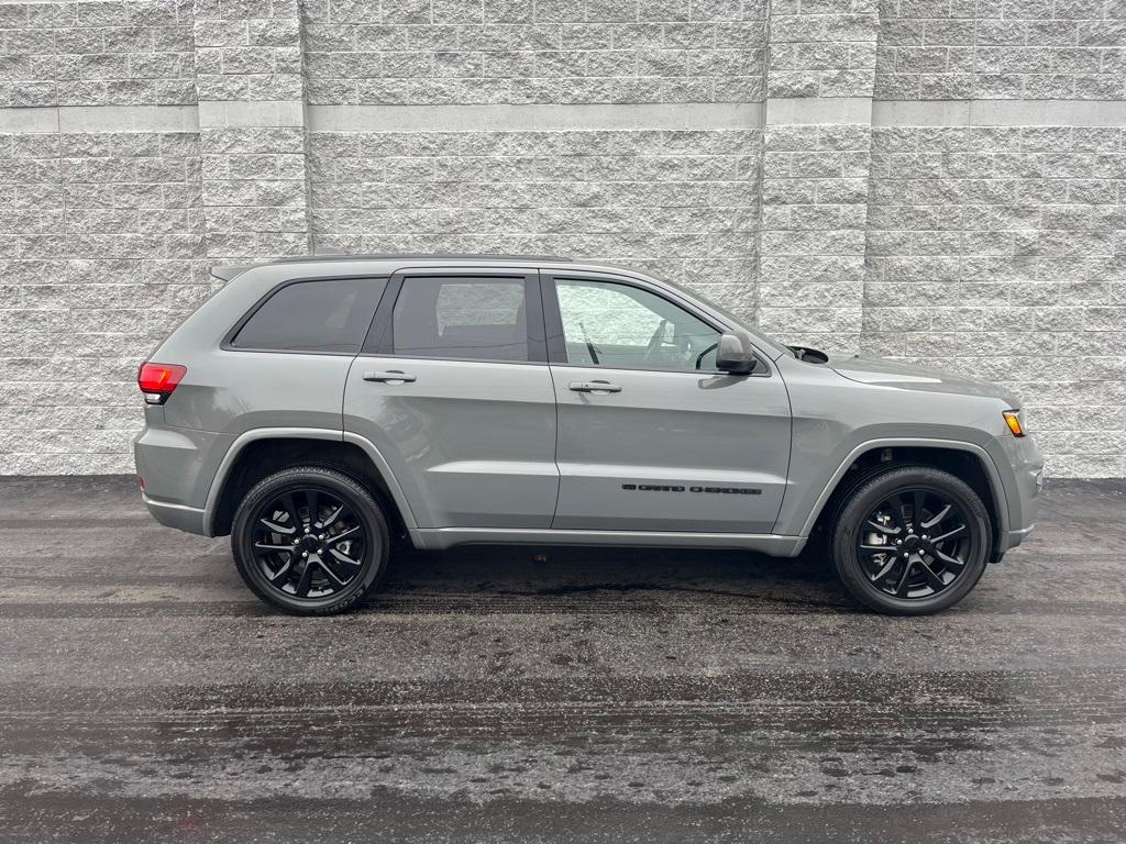 used 2022 Jeep Grand Cherokee WK car, priced at $32,998