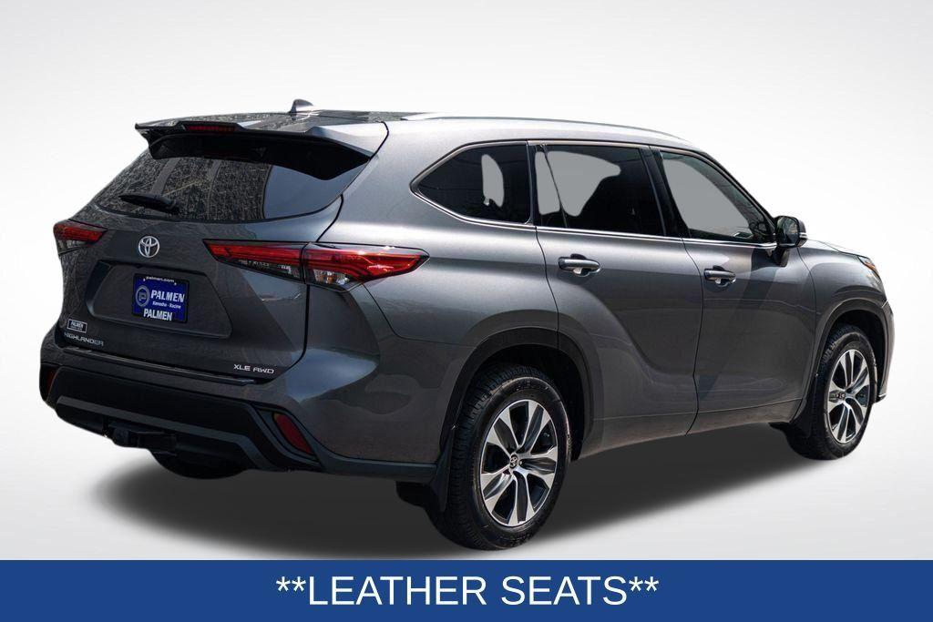 used 2022 Toyota Highlander car, priced at $39,500