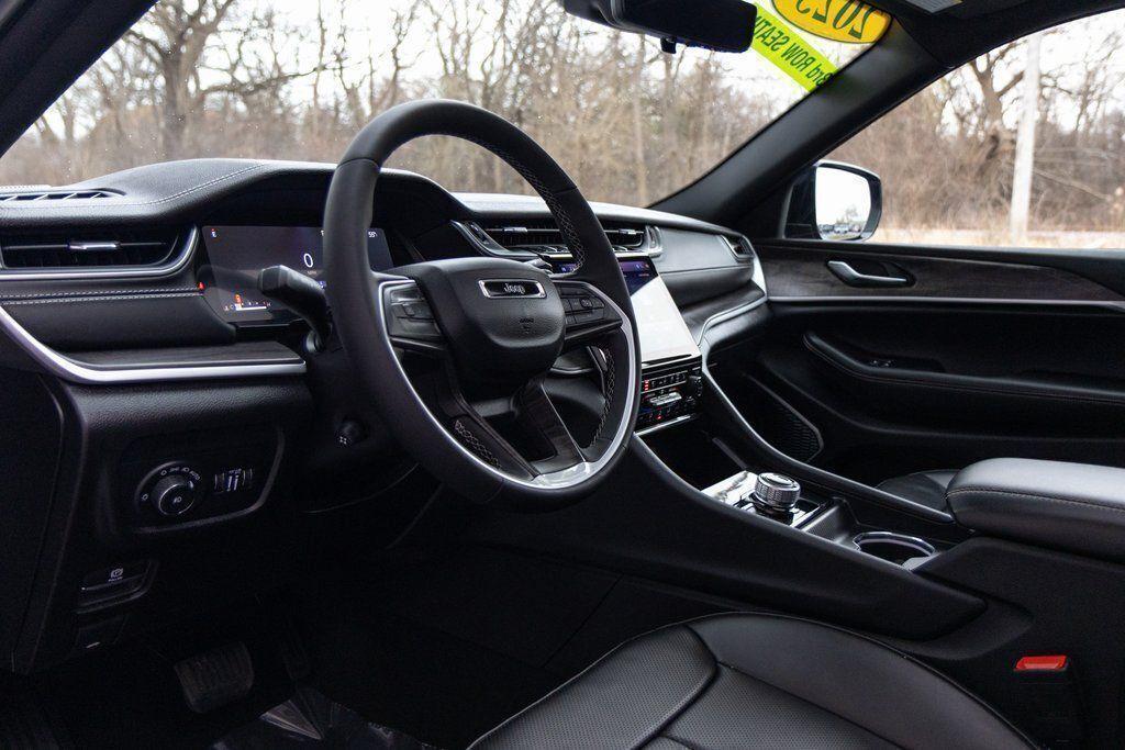 used 2025 Jeep Grand Cherokee L car, priced at $44,500