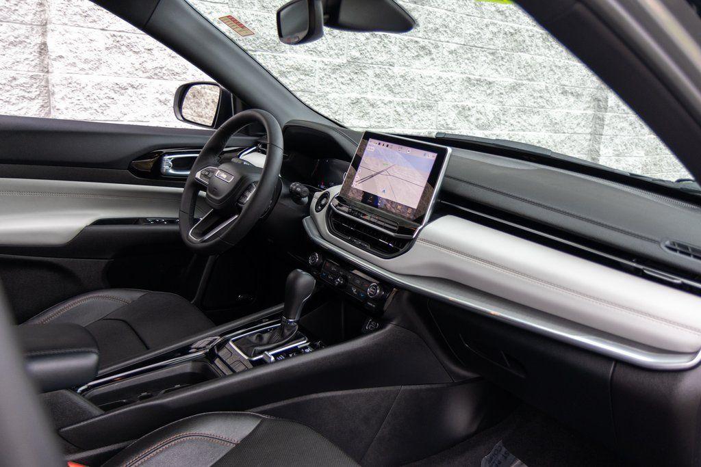 used 2023 Jeep Compass car, priced at $27,900