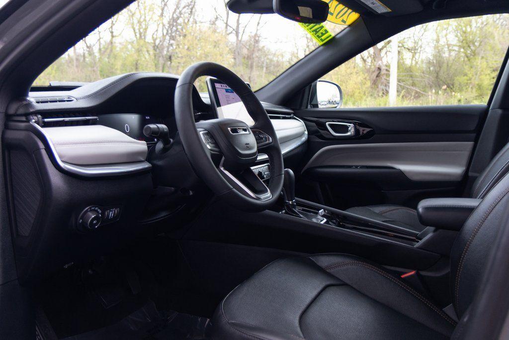 used 2023 Jeep Compass car, priced at $27,900