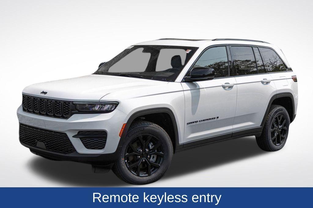 new 2025 Jeep Grand Cherokee car, priced at $43,098