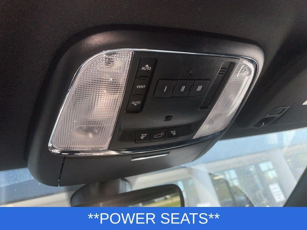 used 2017 Jeep Grand Cherokee car, priced at $16,998