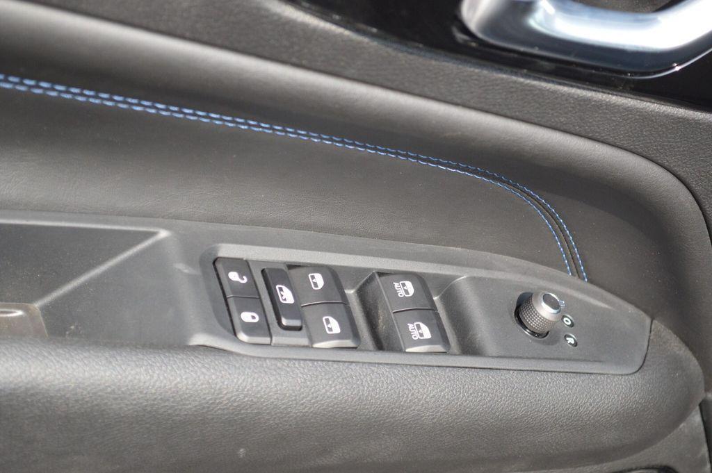 new 2025 Jeep Compass car, priced at $33,547