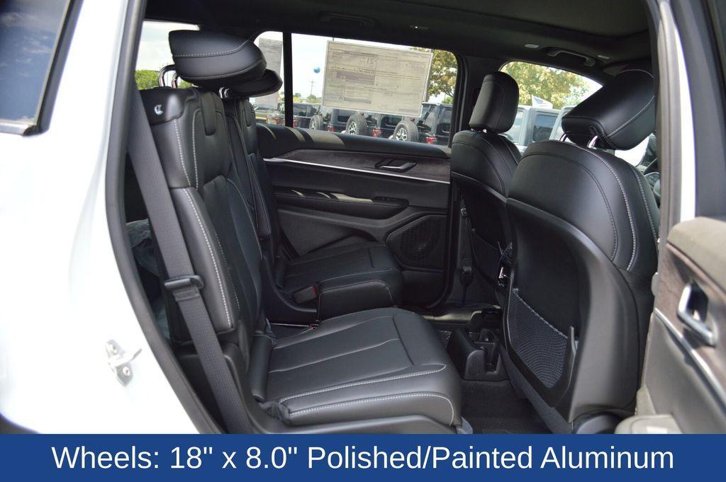 new 2025 Jeep Grand Cherokee L car, priced at $47,924