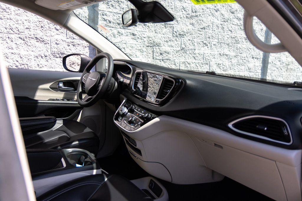 used 2023 Chrysler Pacifica car, priced at $25,900