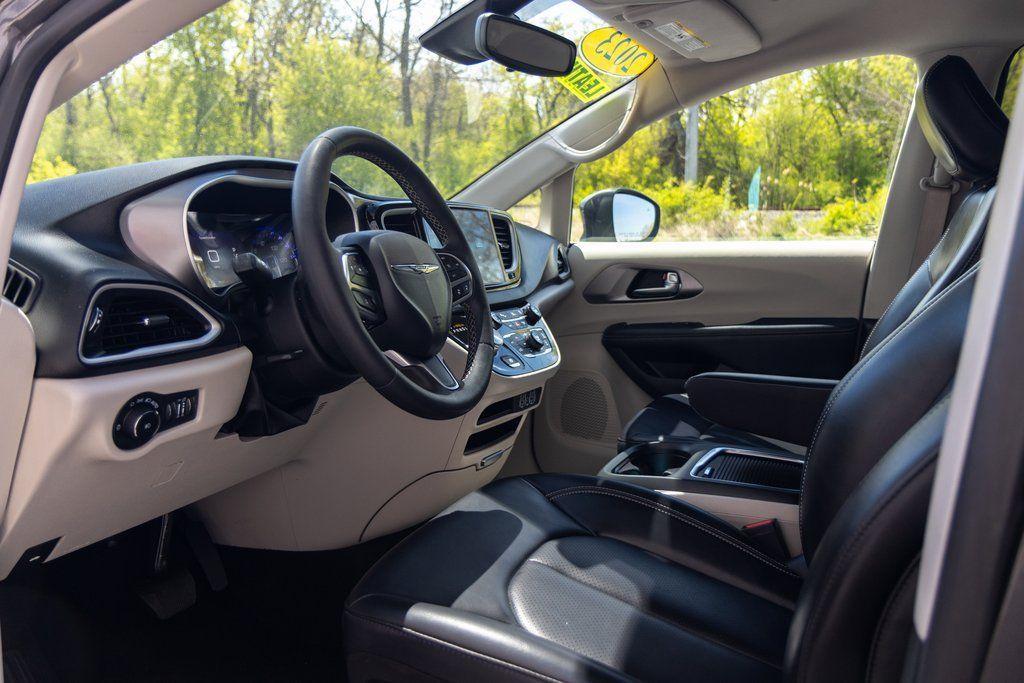 used 2023 Chrysler Pacifica car, priced at $25,900