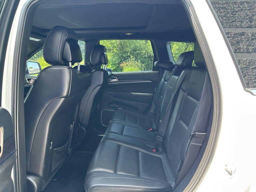 used 2015 Jeep Grand Cherokee car, priced at $20,700