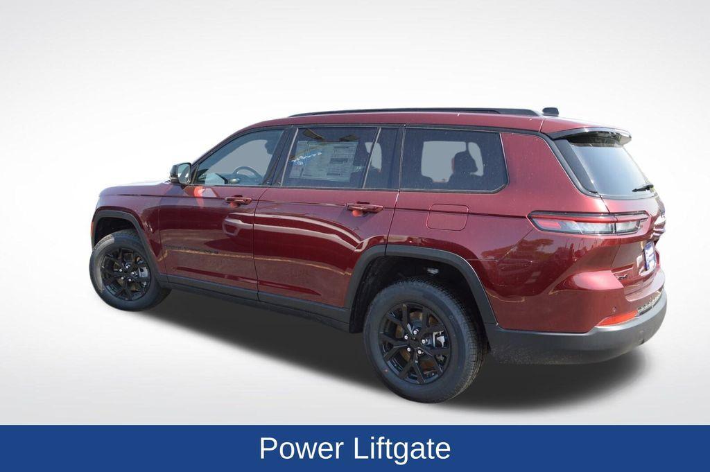 new 2025 Jeep Grand Cherokee L car, priced at $48,725