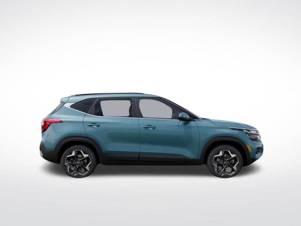 new 2025 Kia Seltos car, priced at $28,206