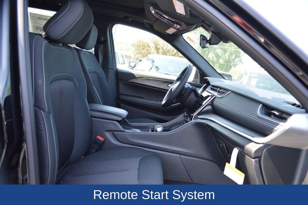 new 2025 Jeep Grand Cherokee L car, priced at $42,891