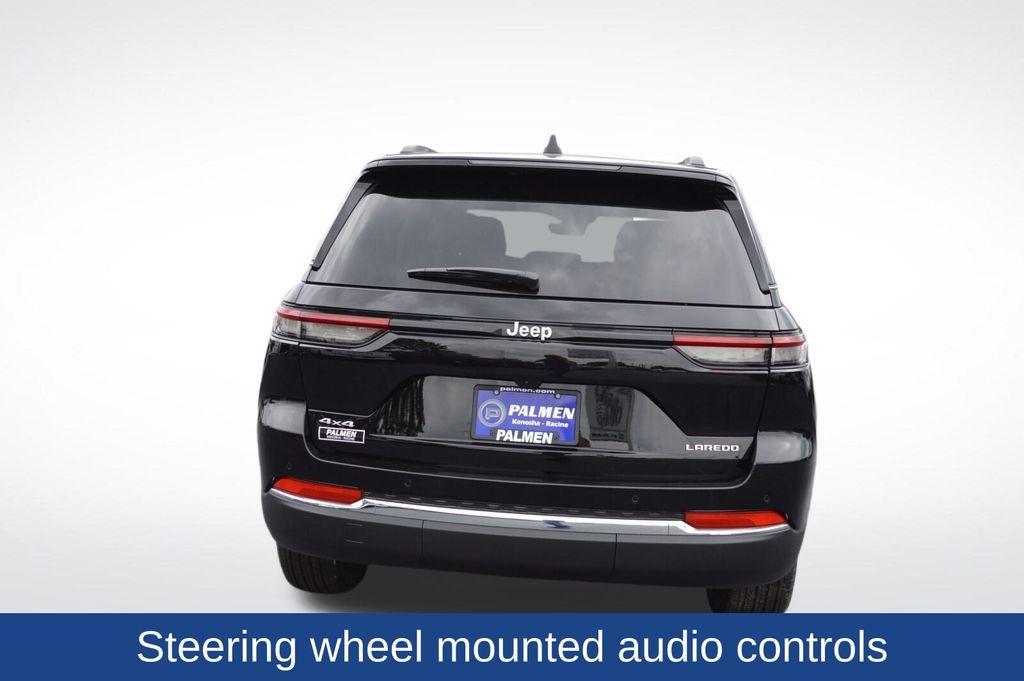 new 2025 Jeep Grand Cherokee car, priced at $39,999