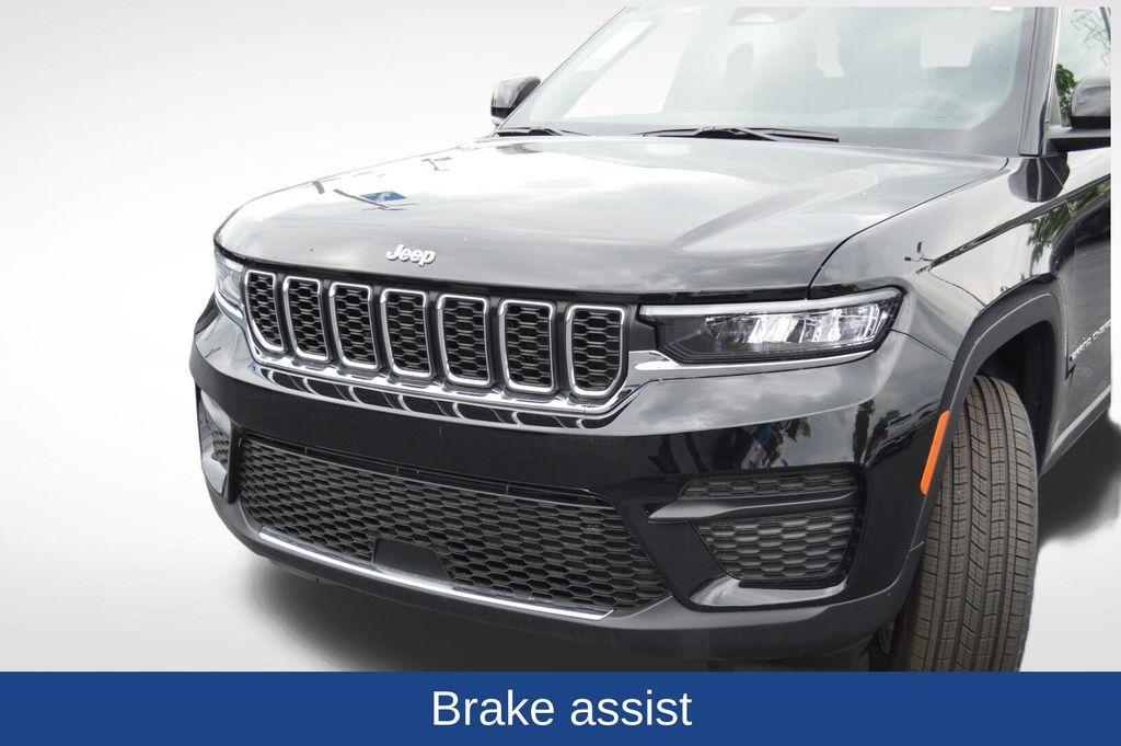 new 2025 Jeep Grand Cherokee car, priced at $41,211