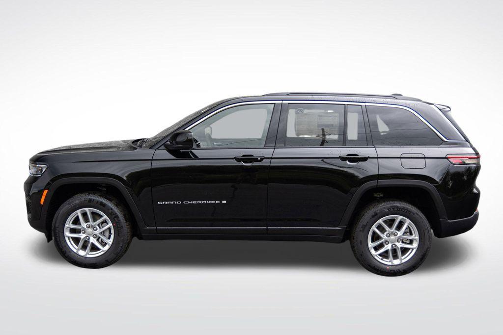 new 2025 Jeep Grand Cherokee car, priced at $41,211