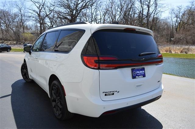 used 2023 Chrysler Pacifica car, priced at $42,500
