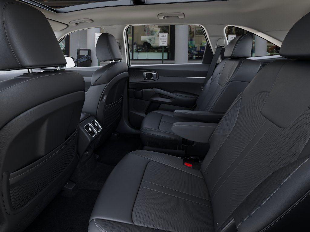 new 2025 Kia Sorento Hybrid car, priced at $40,878