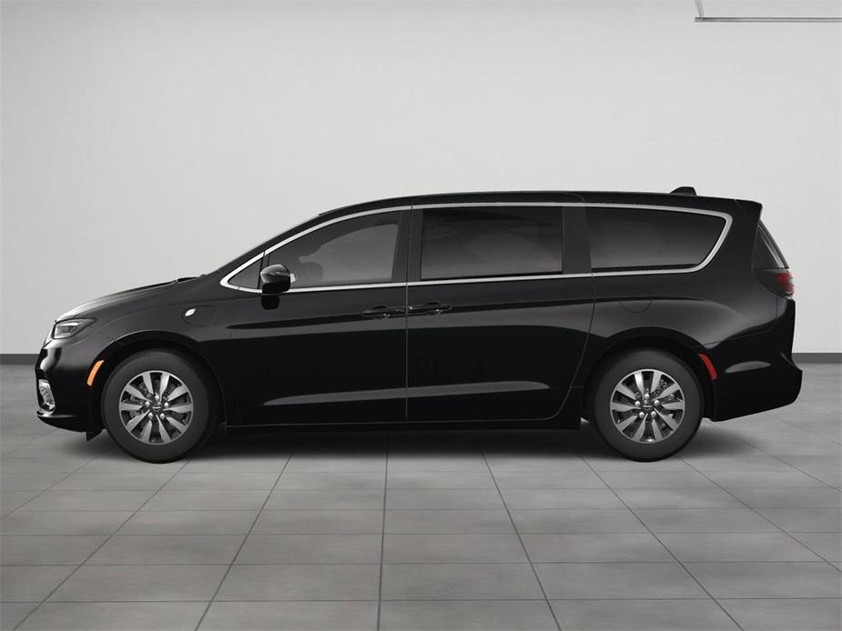 new 2025 Chrysler Pacifica Hybrid car, priced at $52,750