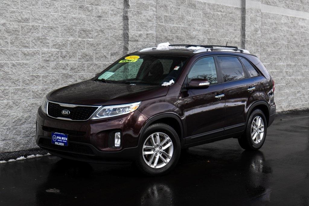 used 2014 Kia Sorento car, priced at $8,900