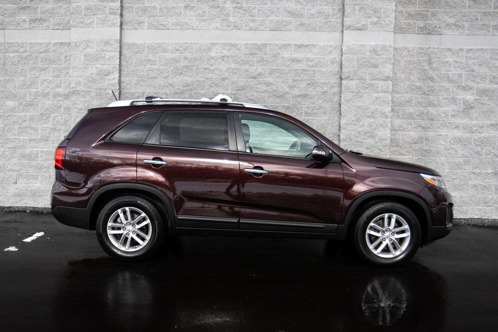 used 2014 Kia Sorento car, priced at $8,900