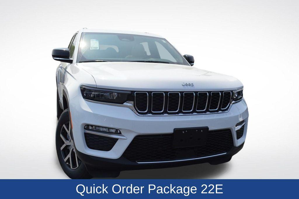 new 2025 Jeep Grand Cherokee car, priced at $49,415