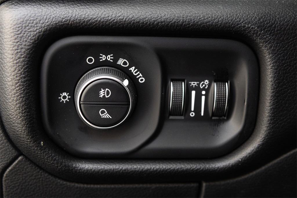 new 2025 Ram 1500 car, priced at $59,026