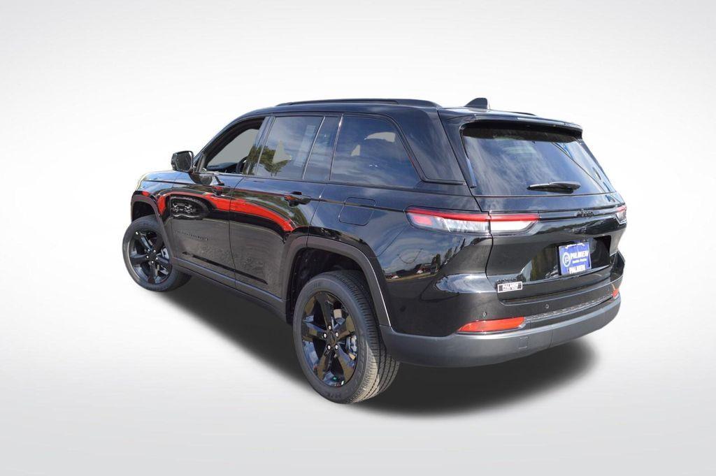 new 2025 Jeep Grand Cherokee car, priced at $46,820