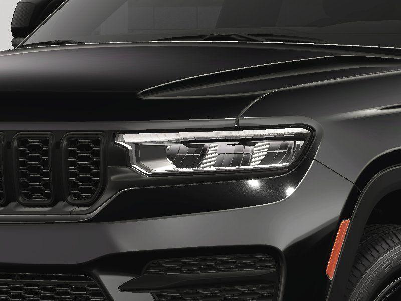 new 2025 Jeep Grand Cherokee car, priced at $48,870