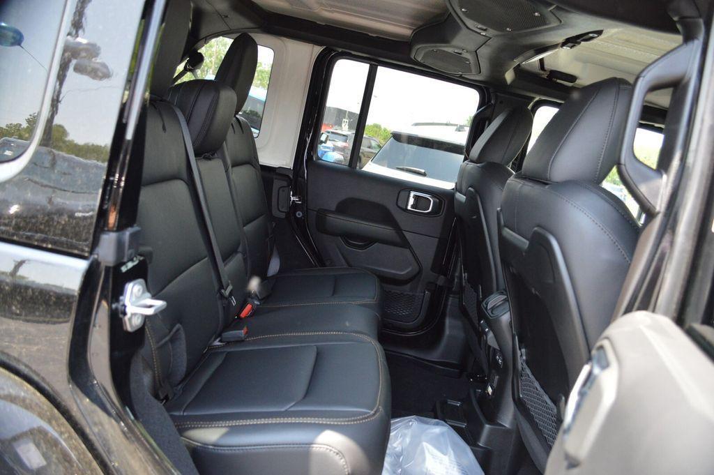 new 2025 Jeep Wrangler car, priced at $56,115