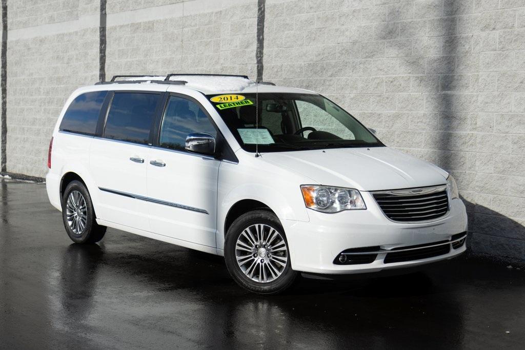 used 2014 Chrysler Town & Country car, priced at $8,989