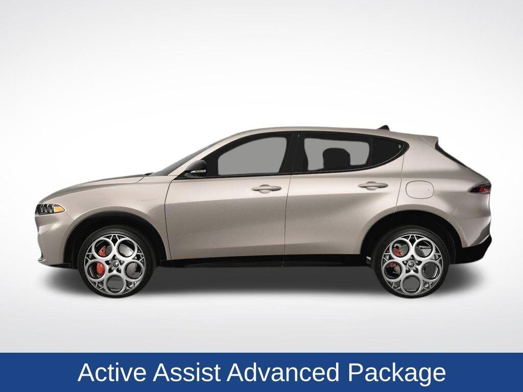 new 2024 Alfa Romeo Tonale car, priced at $46,508
