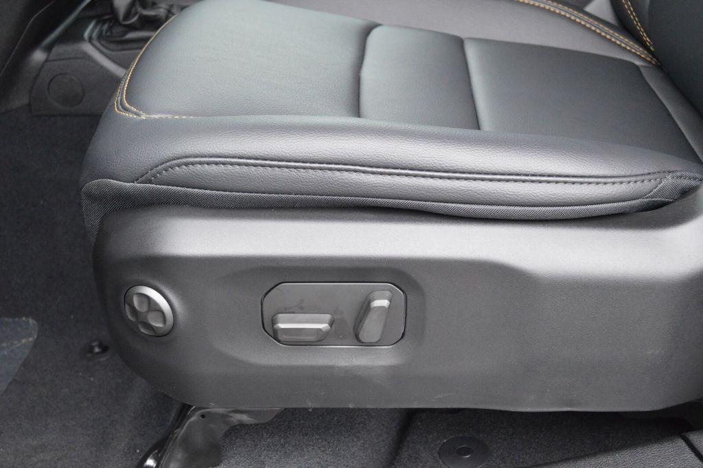 new 2025 Jeep Wrangler car, priced at $58,700