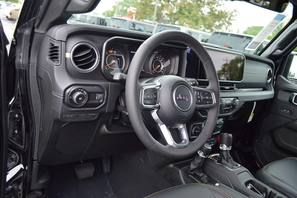 new 2025 Jeep Wrangler car, priced at $58,700